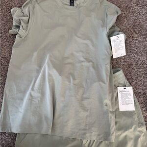 Green T-Shirt and Shorts Set lululemon